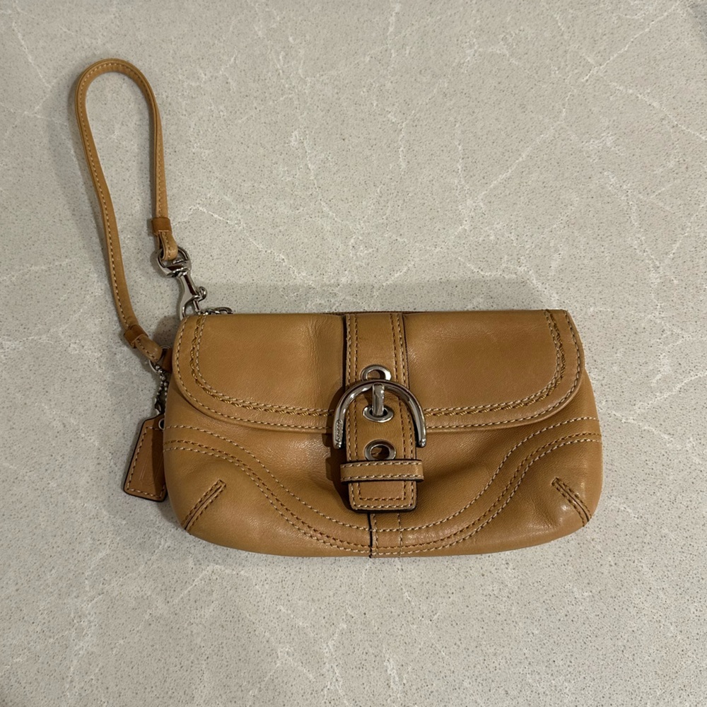 Coach wristlet and charm - Picture 2 of 8